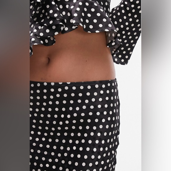 TOPSHOP Polka Dot Satin Maxi Skirt - Picture 3 of 4